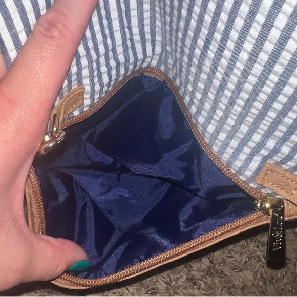 Small/Medium Crossbody Bag. - Picture 3 of 6